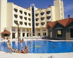 Rizzi ex The Orange Fun World Hotel – nas imediações do hotel Kemer (Turquia)
