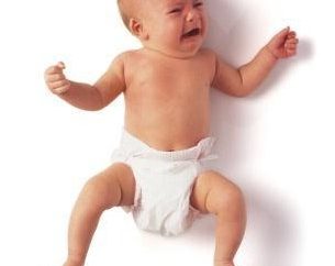 Gonfiore nei neonati: cause e trattamento