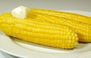 Proste przepisy: gotowana kukurydza w multivarka
