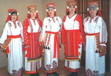 Trachten der Völker der Wolga-Region. Herren- und Damenbekleidung von den Völkern der Wolga-Region