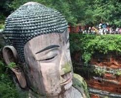 Estatua de Buda Maitreya