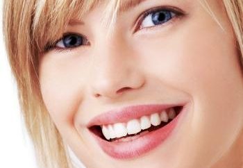 Ceramica metallica sui denti anteriori – un modo affidabile per proteggere
