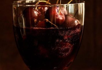 Vino di ciliegie: ricetta fatta in casa in quattro varianti