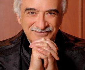 Polad bülbüloğlu: biografia. Cantante, compositore, docente e statista Ambasciatore