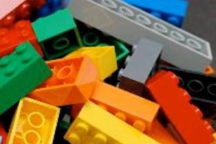 Como fazer uma arma de -konstruktora "Lego"?