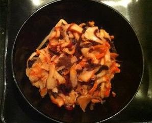 Sałatka z wędzonego kalmarów: kilka sposobów gotowania