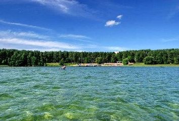 los balnearios de Bielorrusia – con una piscina y de recreo, tanto sobre el recurso