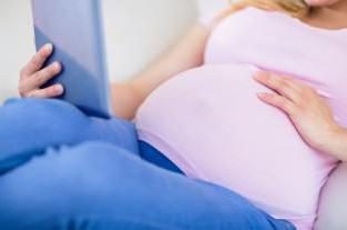 La nascita prematura a 33 settimane di gravidanza. Forieri di nascite a 33 settimane. Le conseguenze di parto pretermine