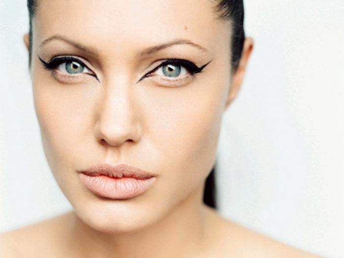 Come Fare Il Trucco Angelina Jolie