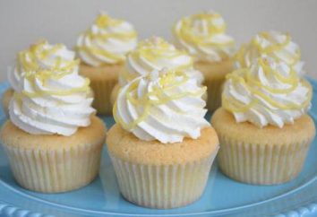 Lemon Cupcakes mit Baiser und Zitronen Kurd