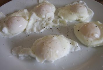 Como cozinhar ovos escalfados. deliciosa comida em uma pressa