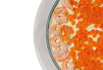 Ensalada "real" con caviar rojo y el calamar: caro, delicioso y hermoso