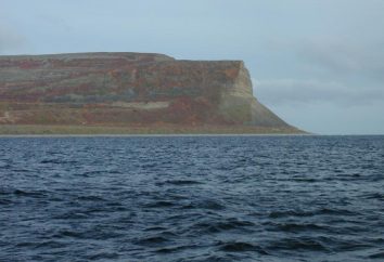 Kildin Island. La mer de Barents. Lac Mogilnoe sur l'île de Kildin