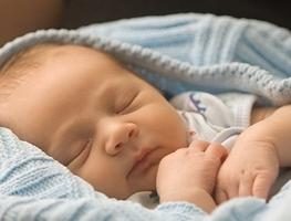 Como ensinar uma criança a dormir durante a noite. Dicas úteis para pais