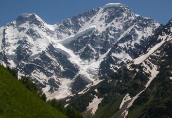 Cascade Maiden crache dans la région d'Elbrus