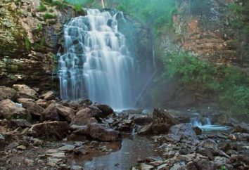 Atrações país: Cachoeira único na região de Kemerovo