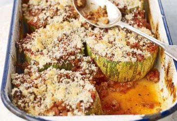 Eine vollständige Mahlzeit für die ganze Familie: gefüllte Zucchini, im Ofen gebacken