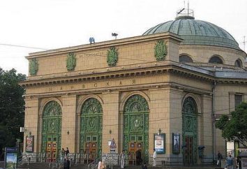 Metro « Narva »: point de repère culturel de Saint-Pétersbourg