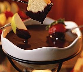 Melting przyjemność: ser fondue czekoladowe fondue. przepis na