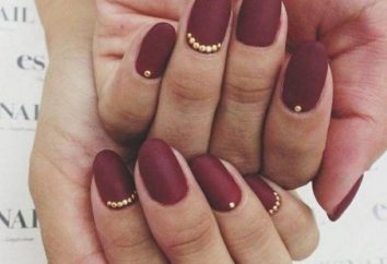 Stylowy manicure: paznokcie bordowe