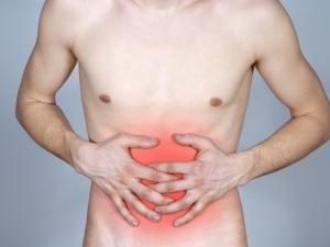Lourdeur dans l'estomac: symptômes, traitement