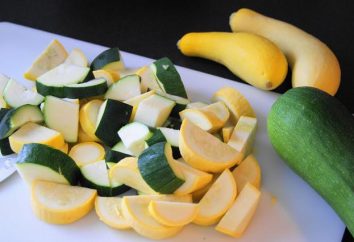 Come cucinare le zucchine in umido, in panna acida?