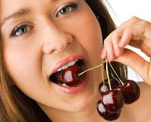 Cherry: korzyści i szkody pociągający jagody