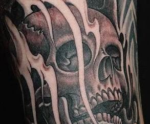 Tattoo "skull": un nuovo sguardo su un vecchio