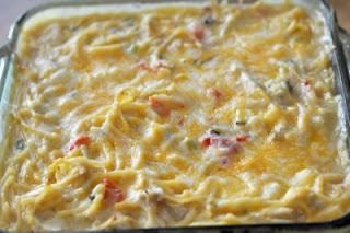 Casseruola di tagliatelle: Yum! pasta al forno con carne macinata. casseruola dolce di pasta