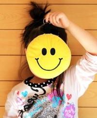 Was bedeutet, Lächeln oder eine Geschichte des Erfolgs gelben Smileys
