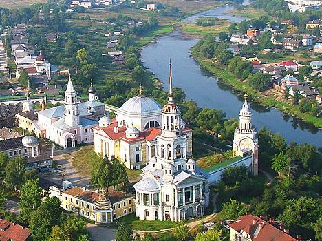 Dvina occidentale (regione di Tver): tempo e feste. La sorgente del fiume e la pesca nel Dvina occidentale